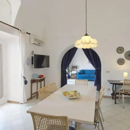 Itsar In Positano